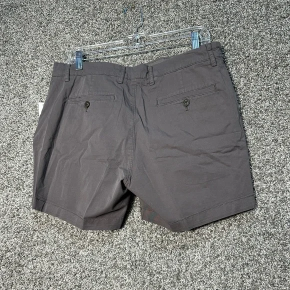 NWT Amazon Essentials Men's Slim-Fit 5" Flat-Front Chino Shorts Size 33 - Picture 4 of 6
